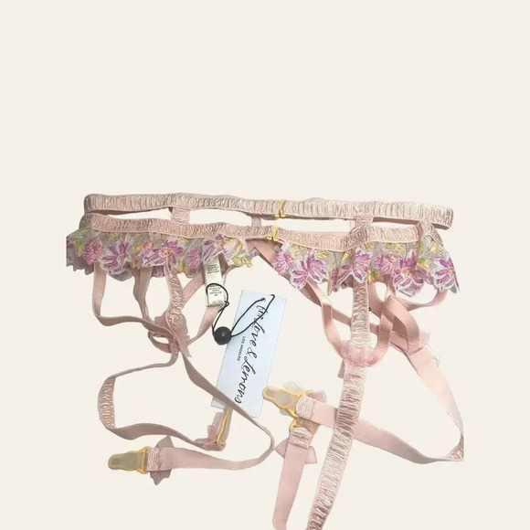 New For Love & Lemons April Bloom Garter Belt Size Medium - Picture 4 of 11